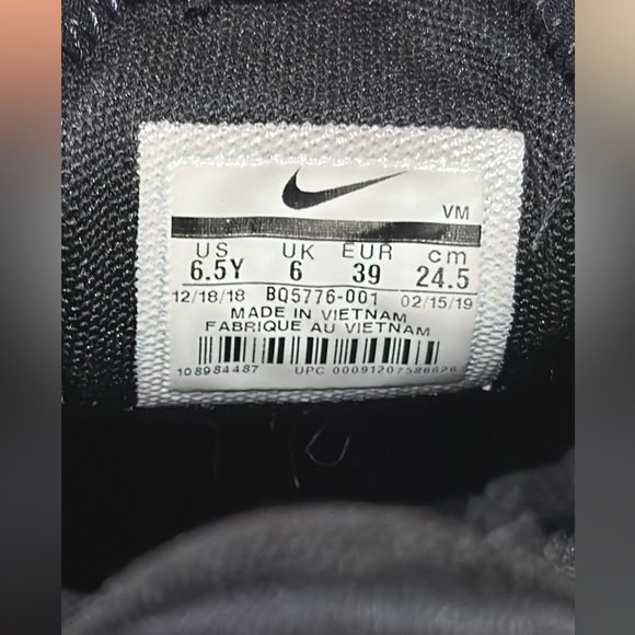 Nike AirMax 270 All Black (Women/Youth) - Picture 4 of 4